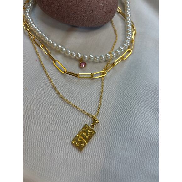 Triple Chain & Pearl Layered Necklace Pretty Demure Trendy NWT Cottagecore - Picture 7 of 7